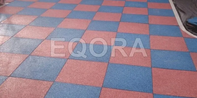 Резиновое покрытие из крошки для автосервисов в Мегионе