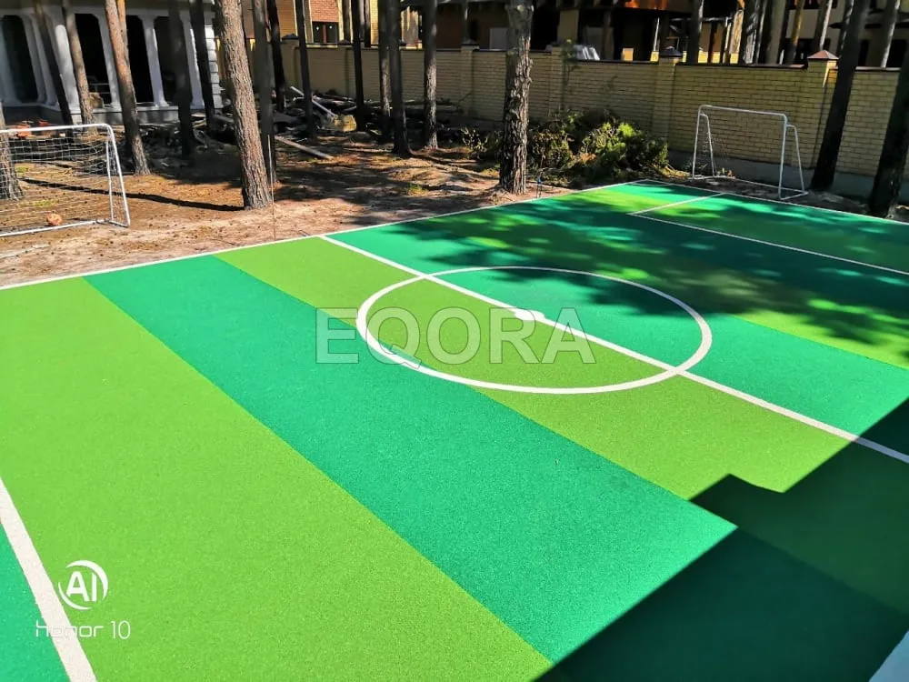 Резиновое покрытие для футбольного поля из крошки в Мегионе