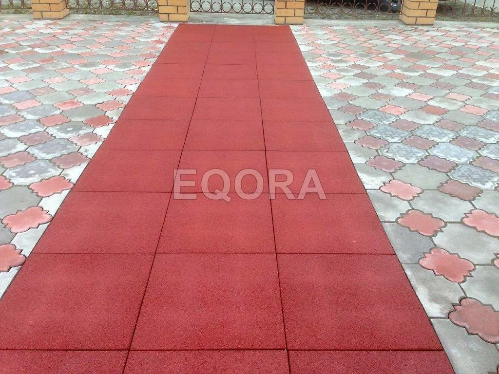 Резиновое покрытие для двора частного дома из резиновой крошки в Мегионе