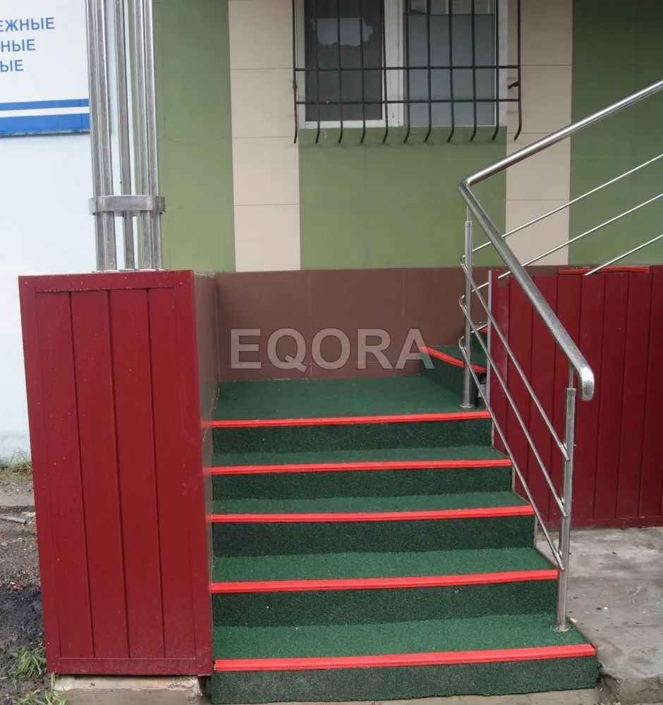 Противоскользящее покрытие из резиновой крошки для пандуса в Мегионе