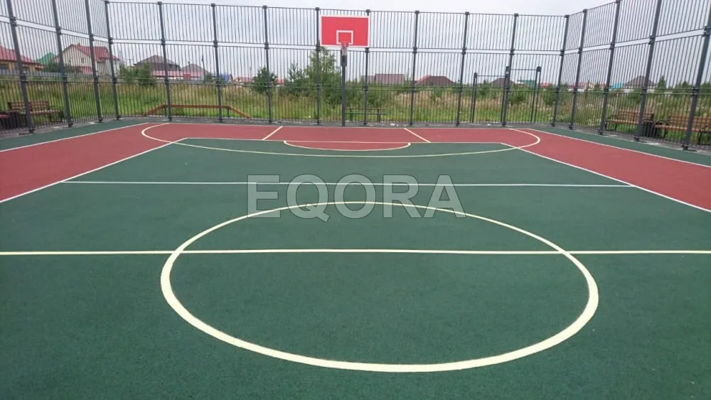 Как резиновое покрытие ведет себя на спортивных площадках в Мегионе?